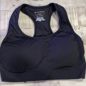 Black sports bra